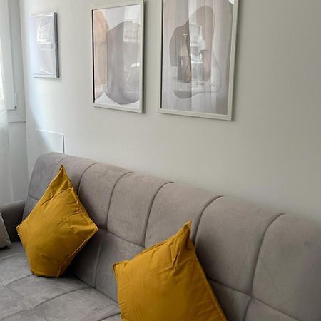 Exyca Metropolitano Apartment Madrid Ngoại thất bức ảnh